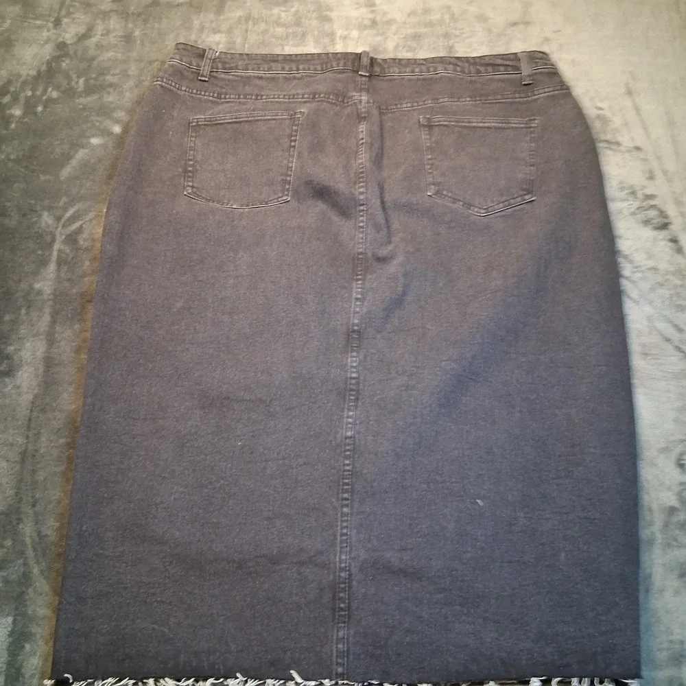 NWT Lost Ink Denim Midi Skirt Womens 24 Black Raw Hem Front‎ Slit High Waist